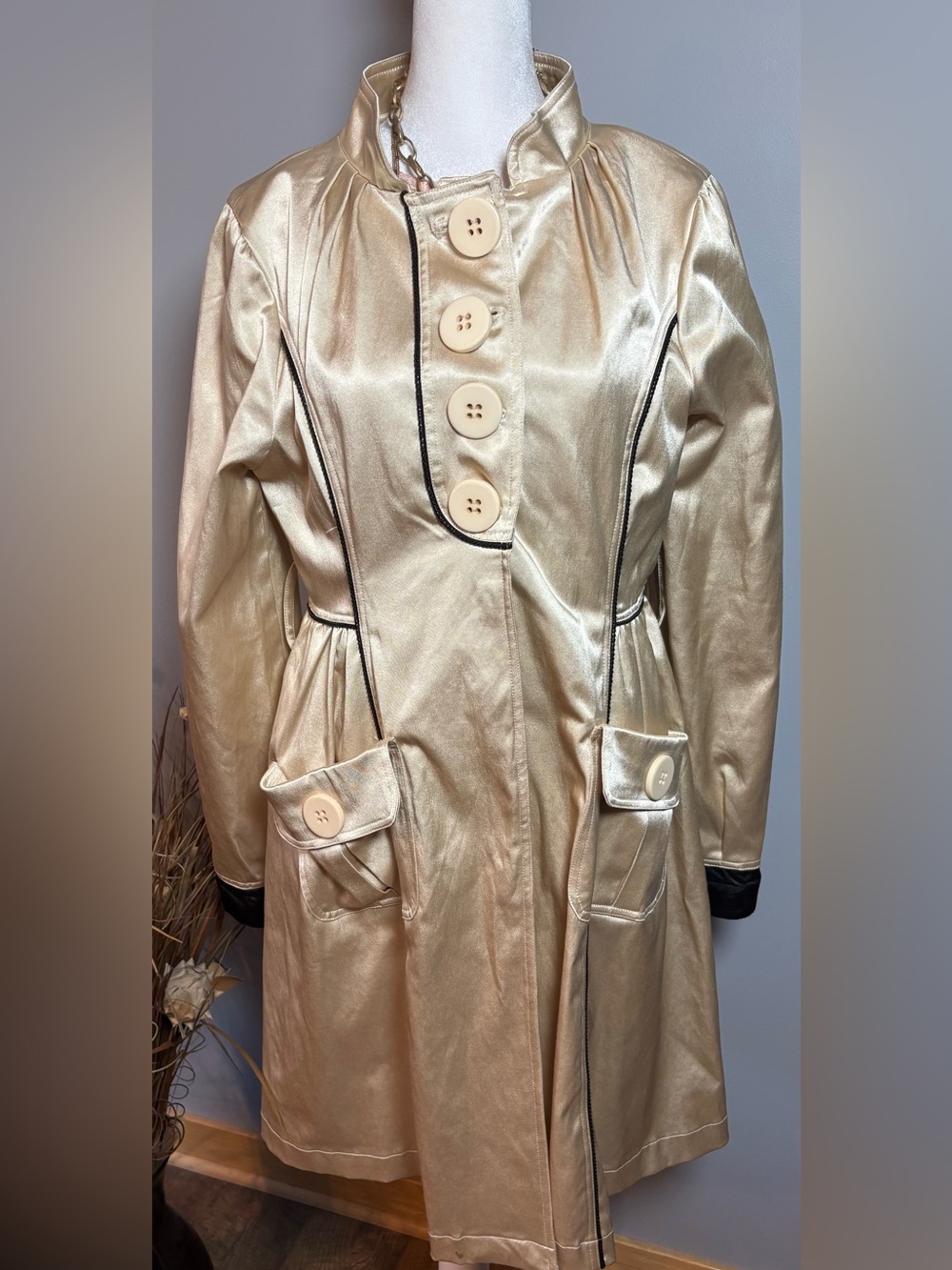 Paparazzi Champagne Gold Satin Statement Coat M